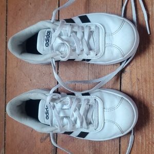 Adidas kids sneakers size 11k white with black stripes w/ laces